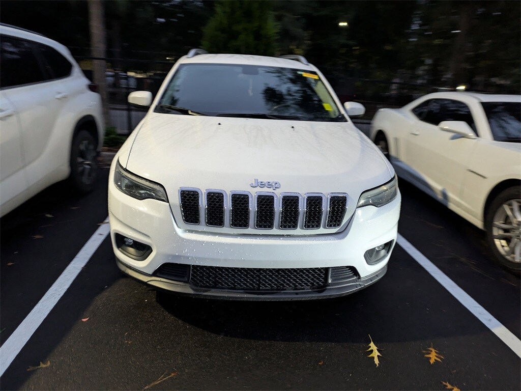 2019 Jeep Cherokee Latitude photo 2
