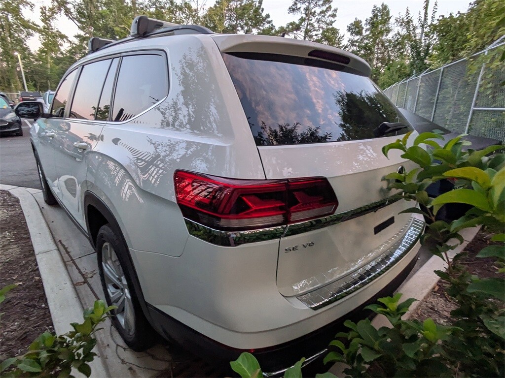2022 Volkswagen Atlas V6 SE Technology photo 3