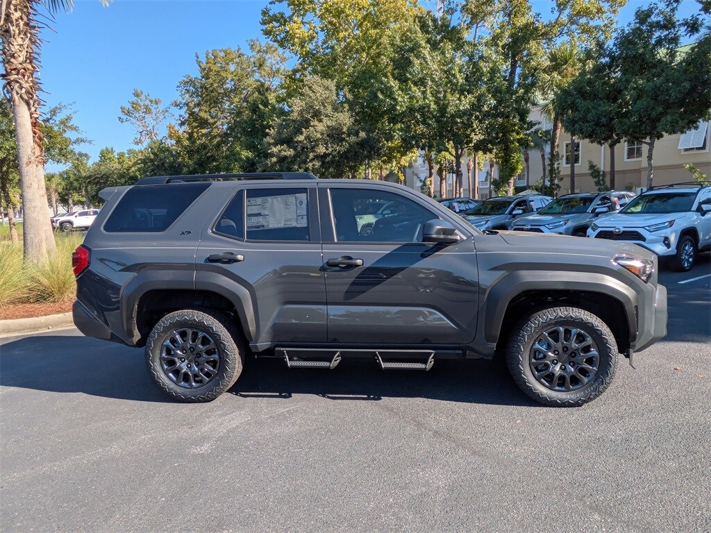 2025 Toyota 4Runner SR5 photo 3