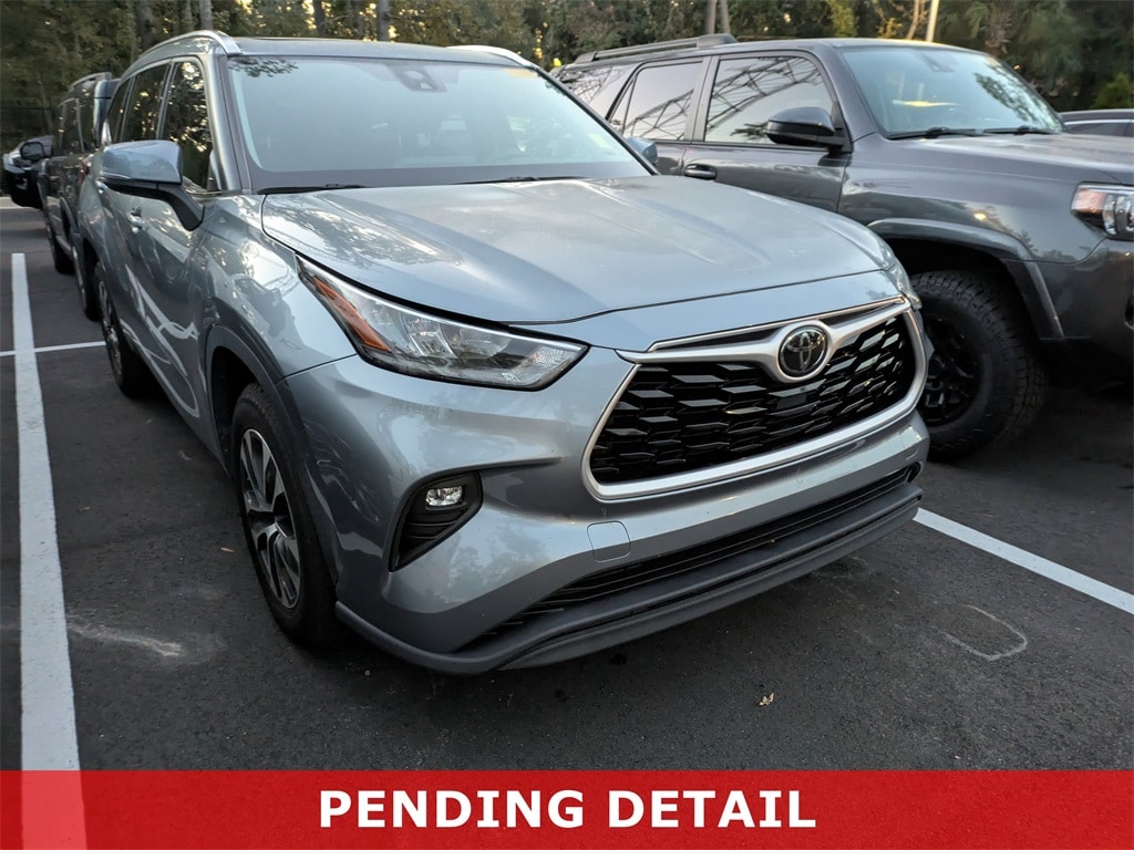 Used 2020 Toyota Highlander XLE SUV