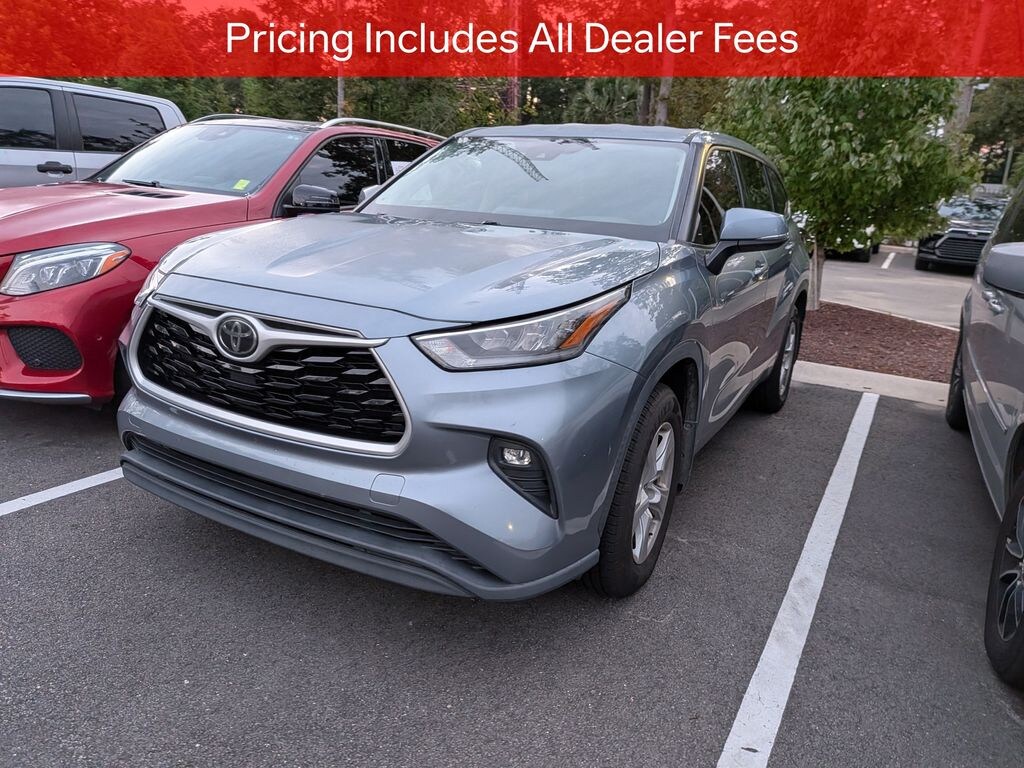Used 2020 Toyota Highlander LE SUV