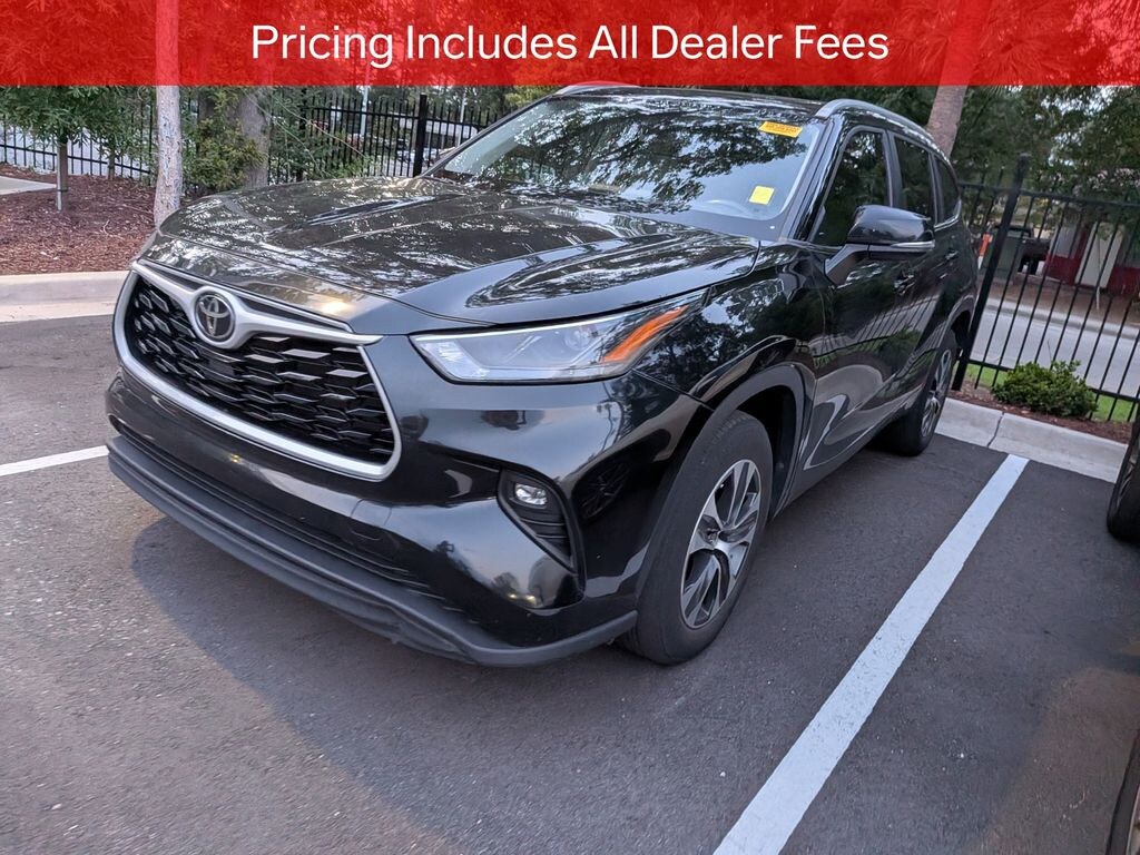 Used 2024 Toyota Highlander XLE SUV