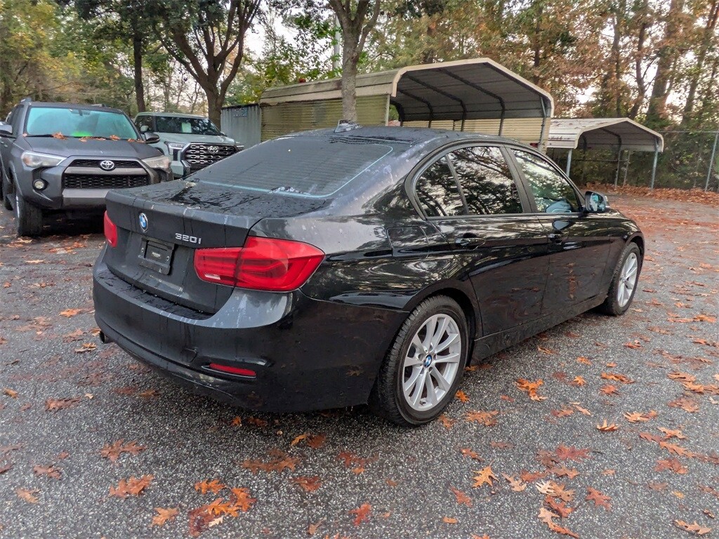 2017 Bmw 320i Sedan photo 4