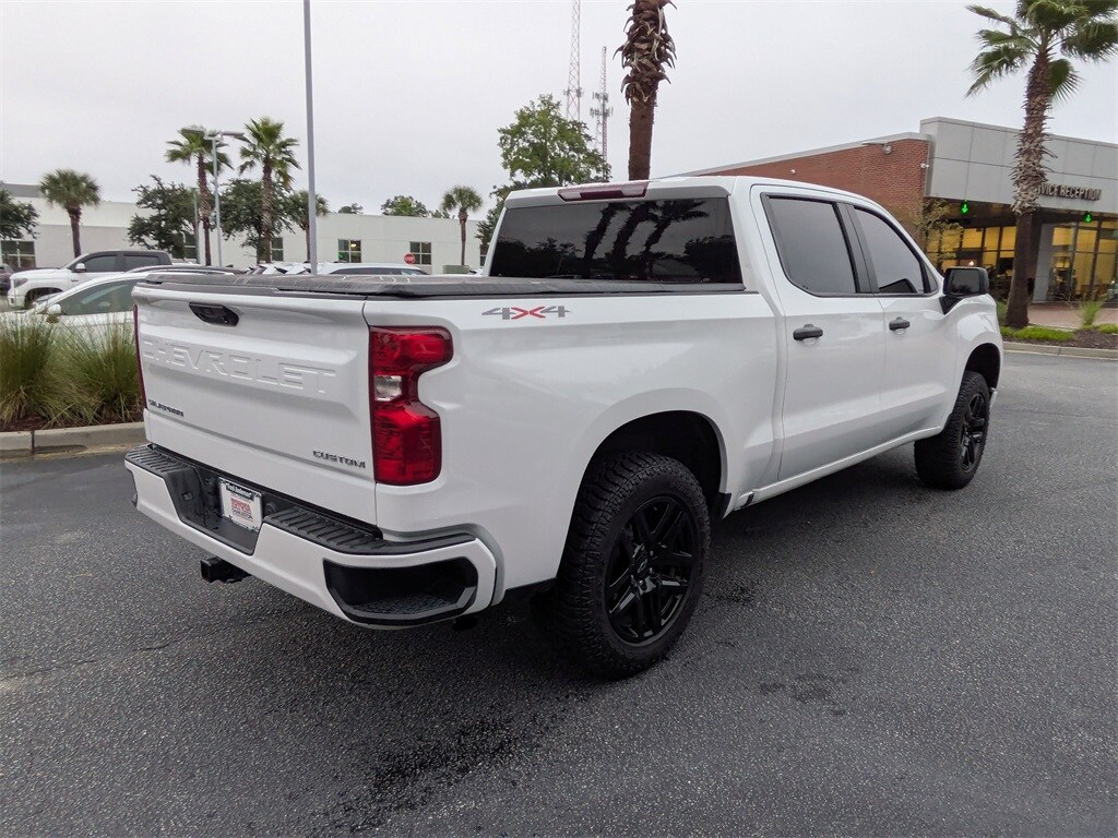 2023 Chevrolet Silverado 1500 Custom photo 4