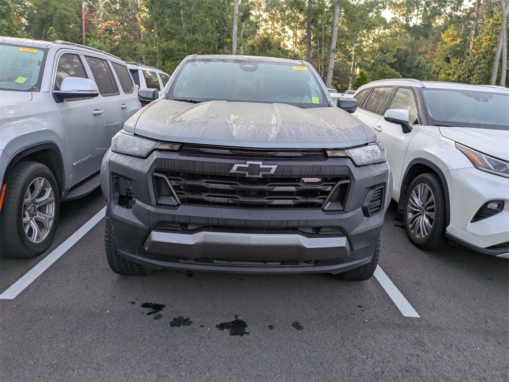 2023 Chevrolet Colorado Trail Boss photo 2