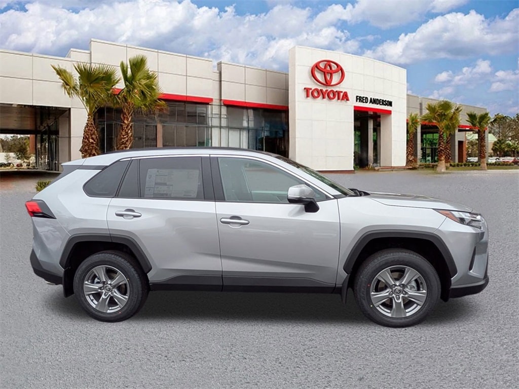New 2025 Toyota RAV4 XLE SUV