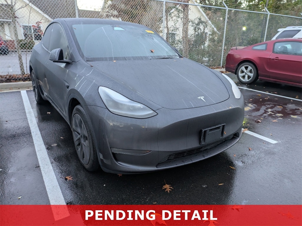 2024 Tesla Model Y Long Range's photo