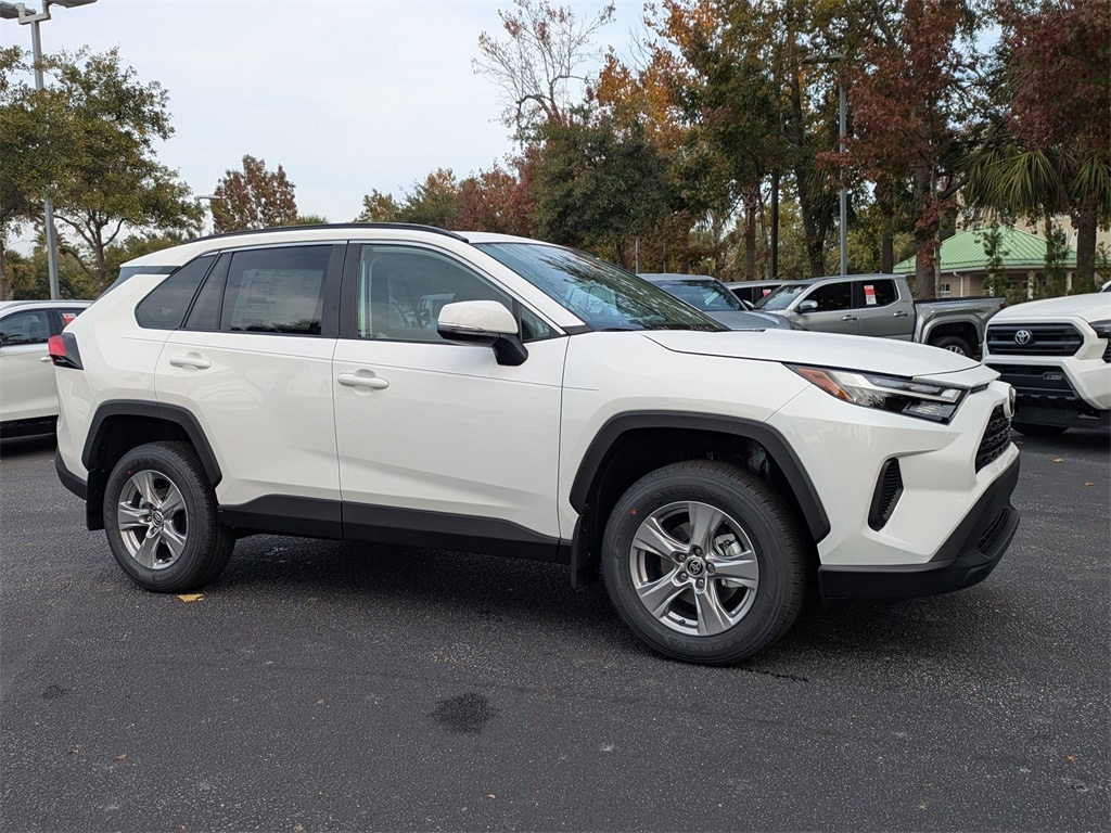 New 2025 Toyota RAV4 XLE SUV