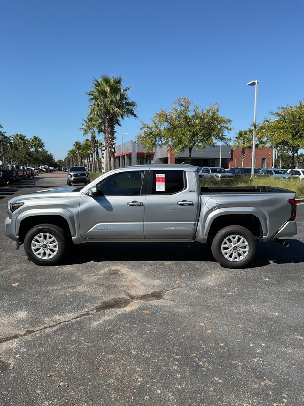 New 2025 Toyota Tacoma SR5 Truck Double Cab