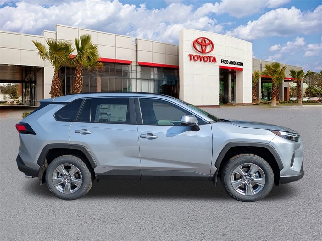 New 2025 Toyota RAV4 Hybrid XLE SUV