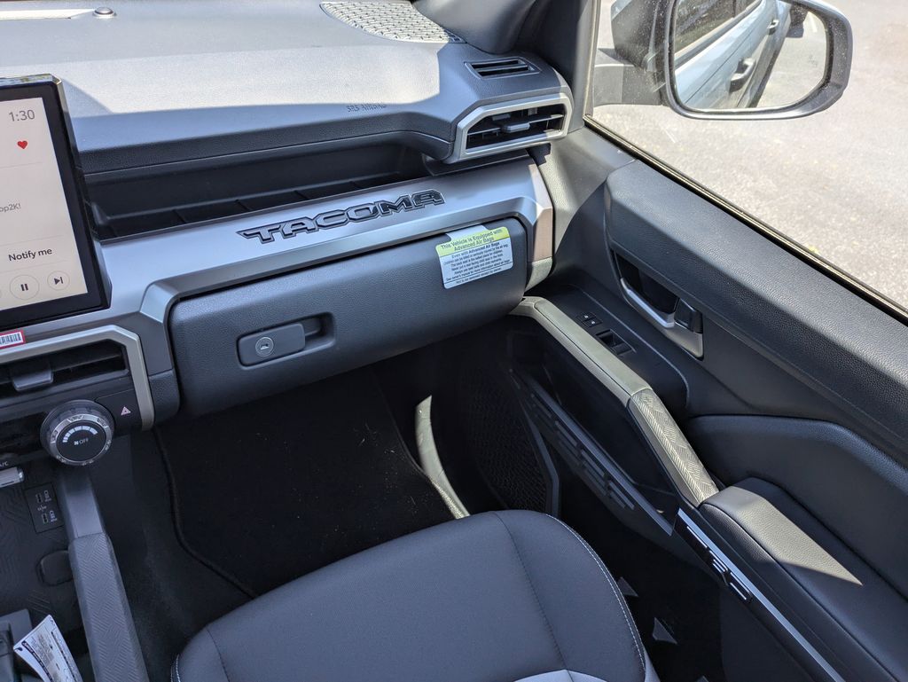 2025 Toyota Tacoma TRD Off Road - Photo 18