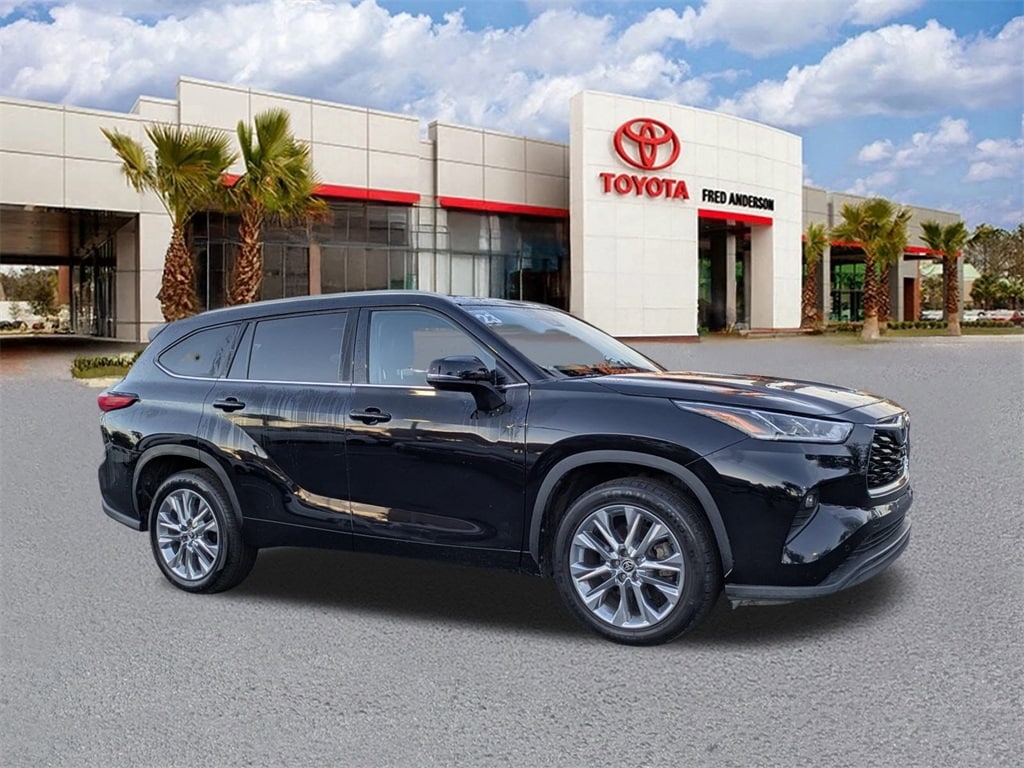 2023 Toyota Highlander SUV 
