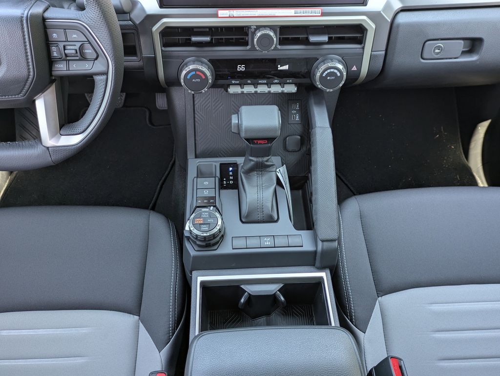 2025 Toyota Tacoma TRD Off Road - Photo 20