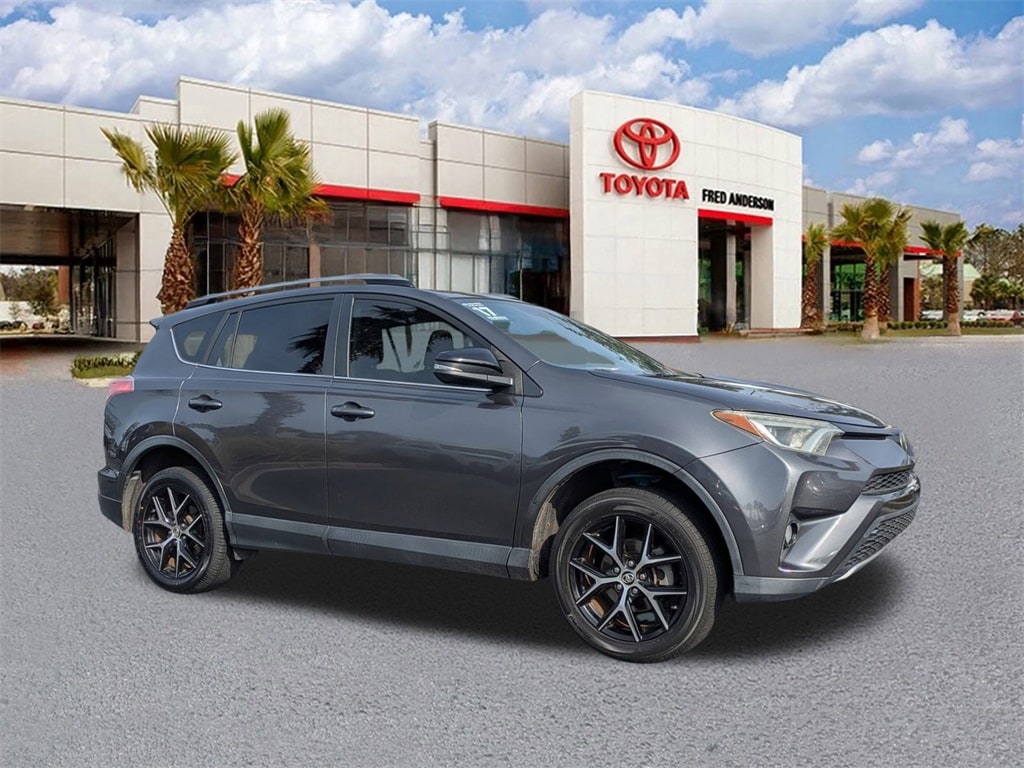 2017 Toyota RAV4 SE