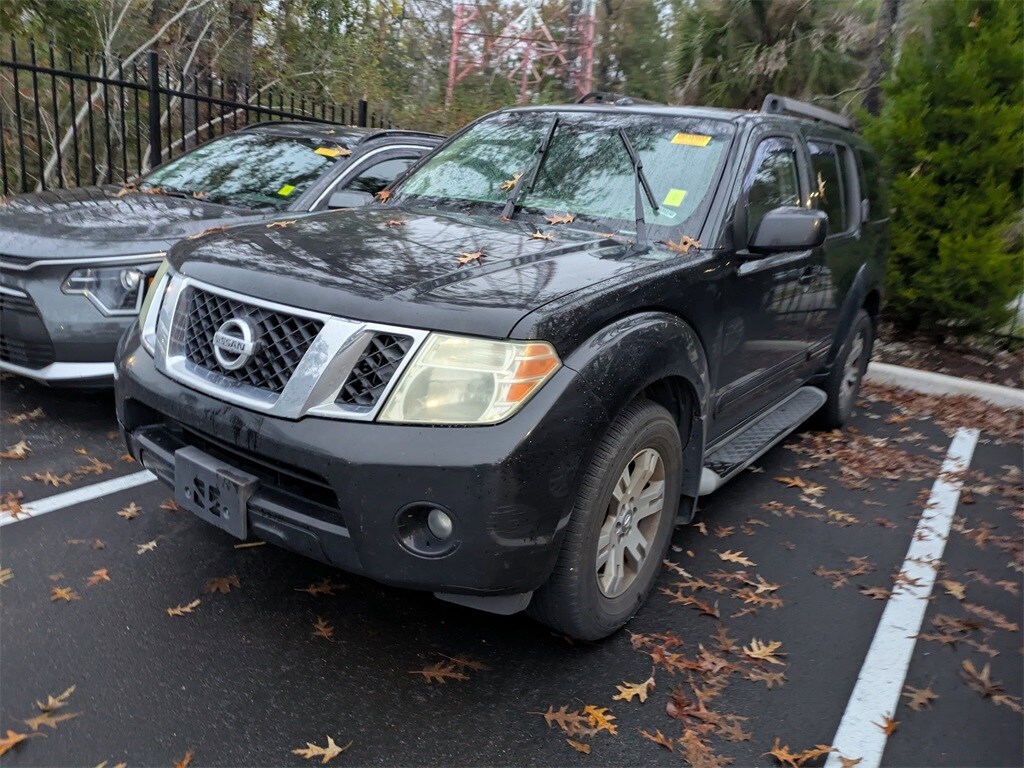 Used 2010 Nissan Pathfinder SE SUV