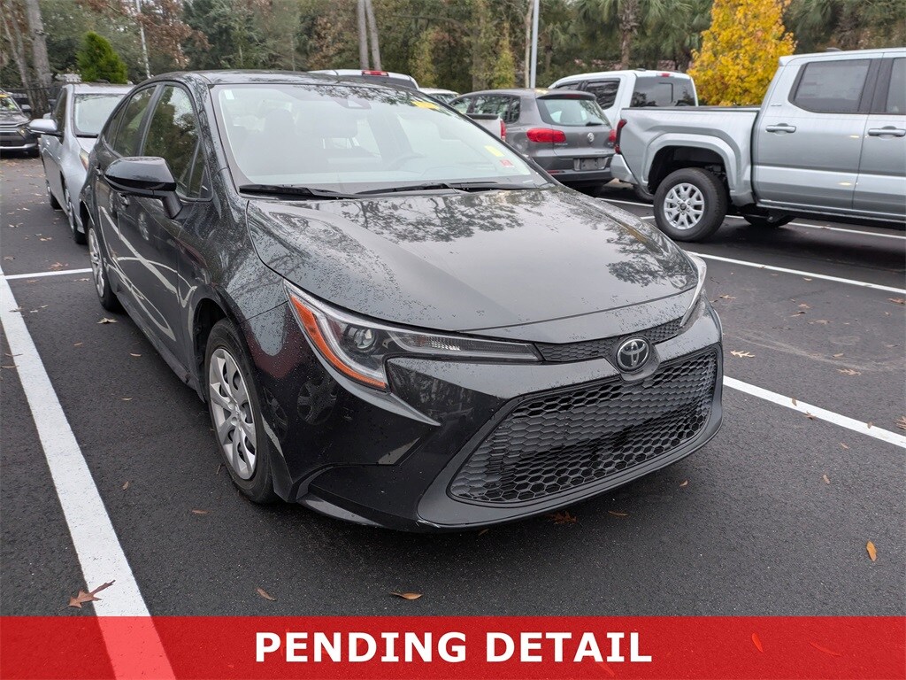 Used 2022 Toyota Corolla LE Sedan