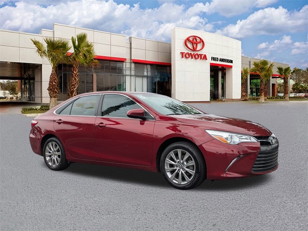 Used 2015 Toyota Camry XLE Sedan