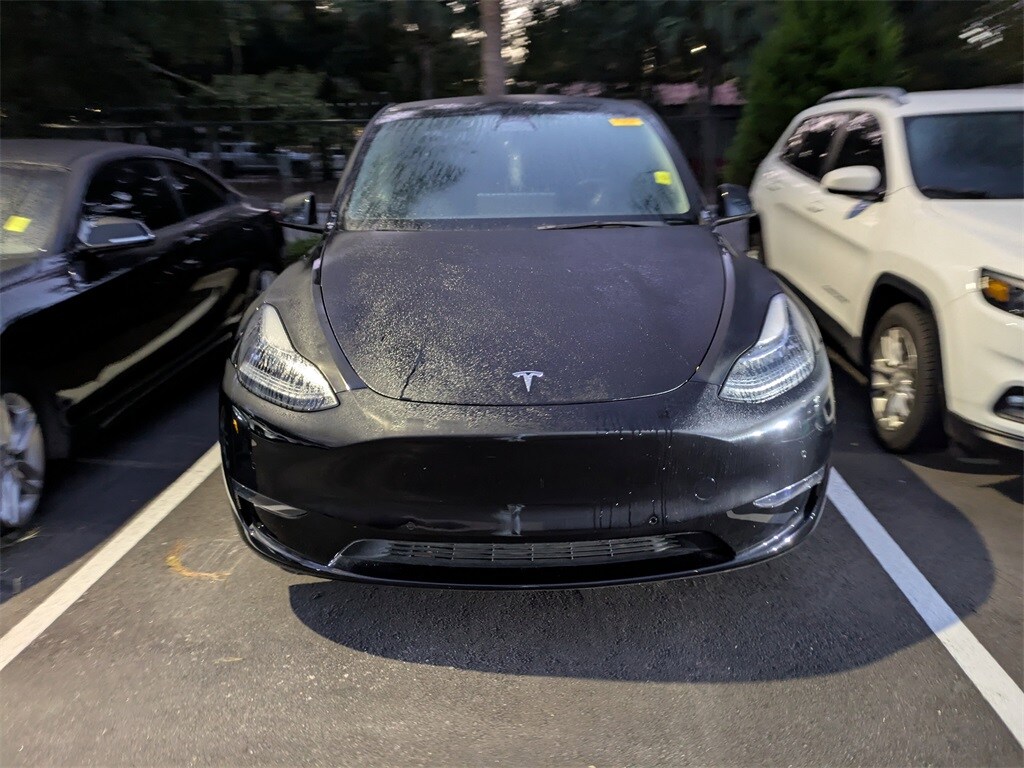 2022 Tesla Model Y Long Range photo 2