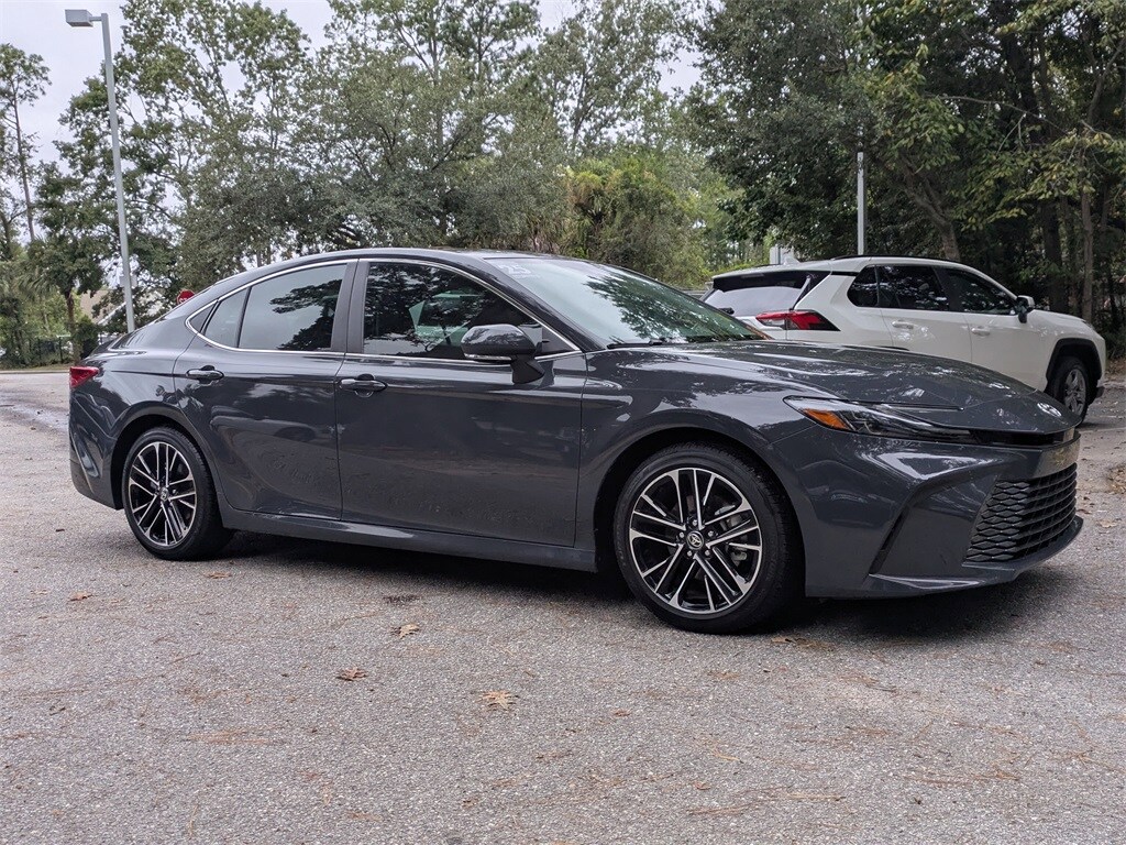 2025 Toyota Camry XLE photo 2
