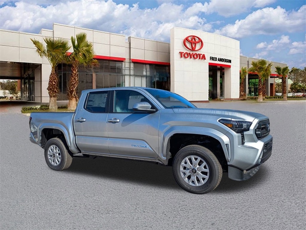 2025 Toyota Tacoma SR5's photo