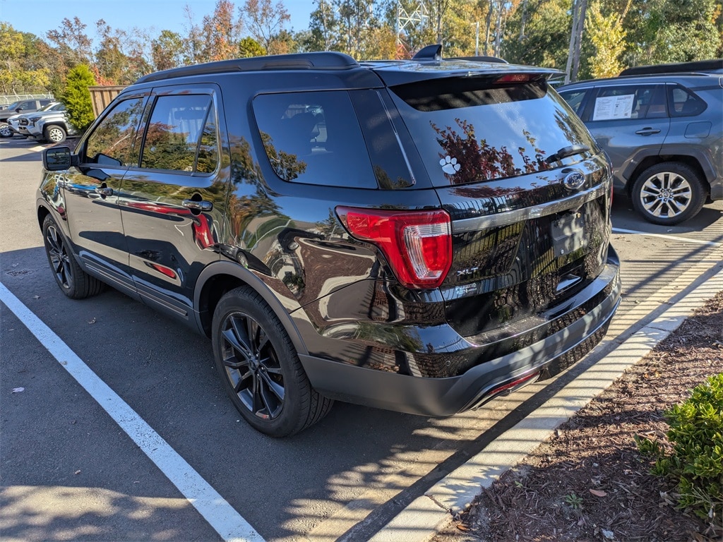 Used 2017 Ford Explorer XLT SUV