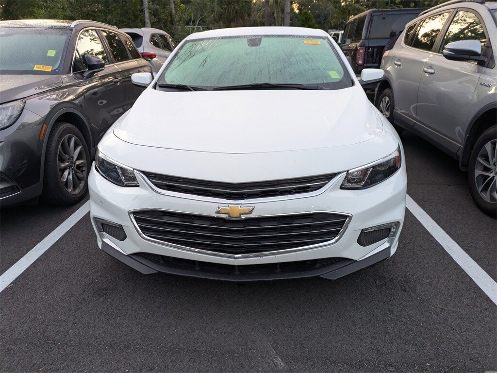 2018 Chevrolet Malibu 1LT photo 2