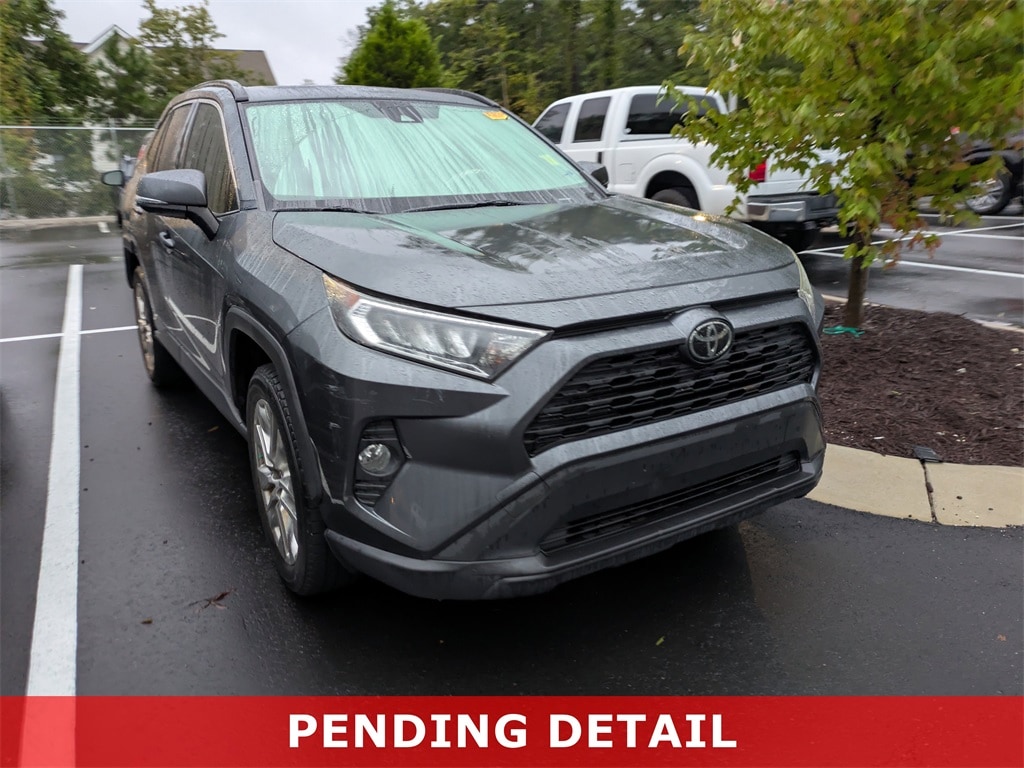 2019 Toyota RAV4 SUV  2019 Toyota RAV4 SUV