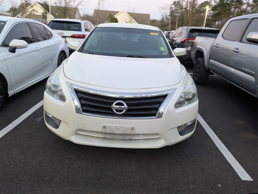Used 2013 Nissan Altima Sedan S with VIN 1N4AL3AP6DC913705 for sale in Charleston, SC