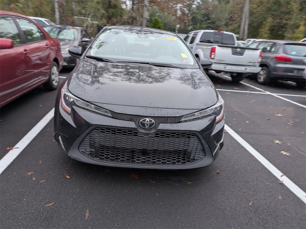 Used 2022 Toyota Corolla LE Sedan