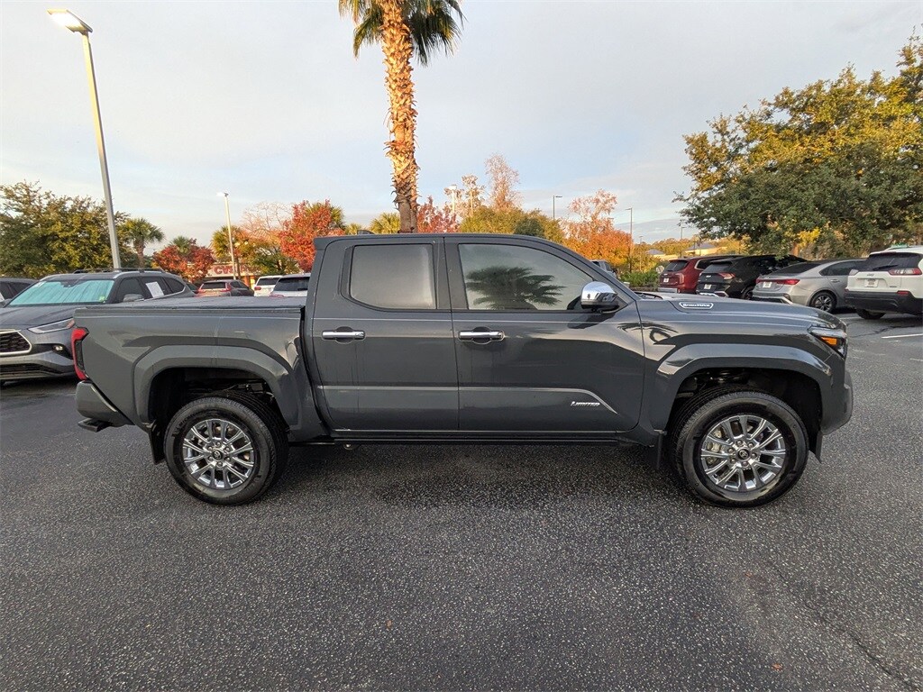 2025 Toyota Tacoma Limited photo 3