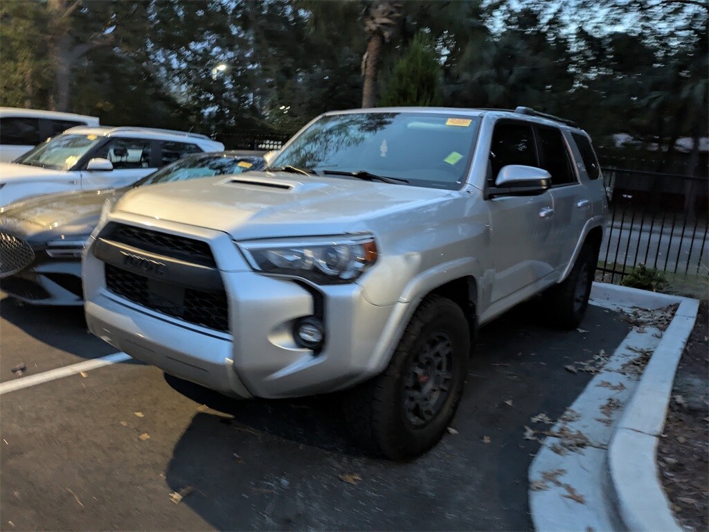 2021 Toyota 4Runner TRD Off-Road photo 2