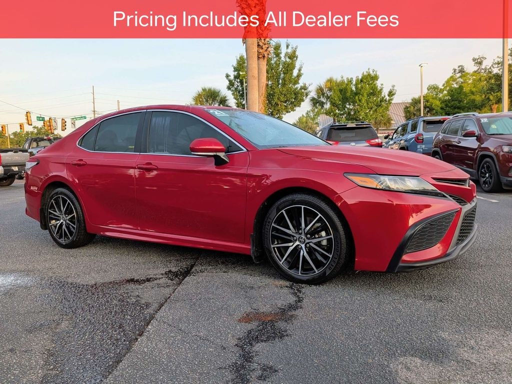 Used 2021 Toyota Camry SE Sedan