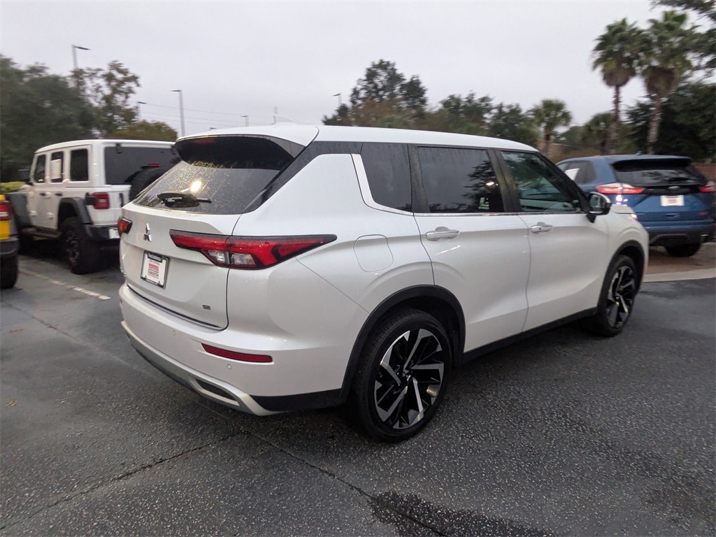Used 2022 Mitsubishi Outlander SE SUV