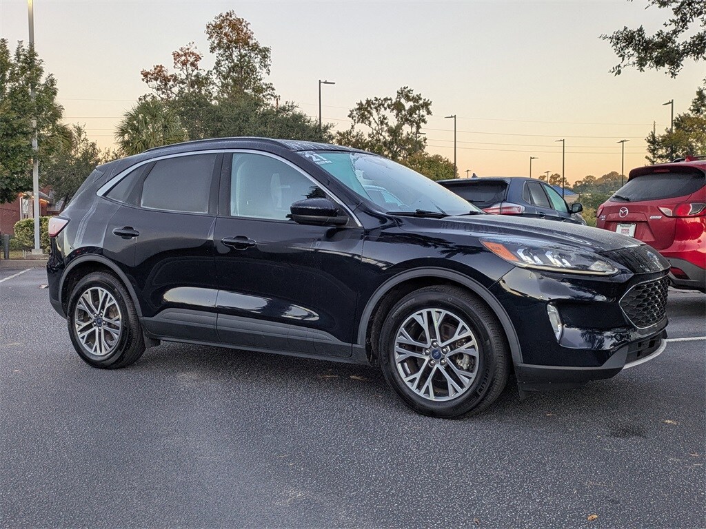 2021 Ford Escape SEL photo 2