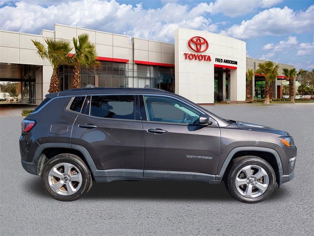 Used 2018 Jeep Compass Latitude SUV