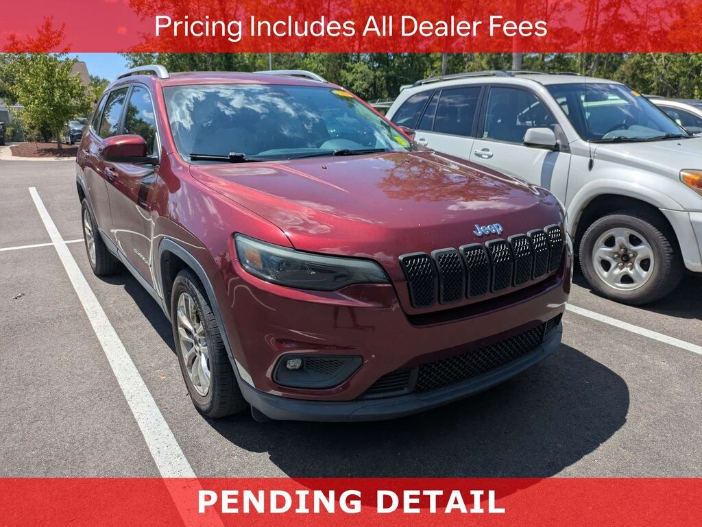 Used 2019 Jeep Cherokee Latitude SUV