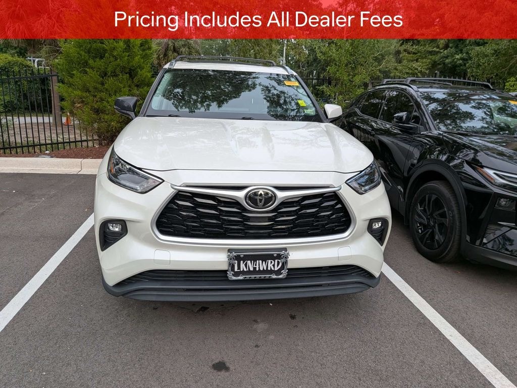 Used 2021 Toyota Highlander XLE SUV