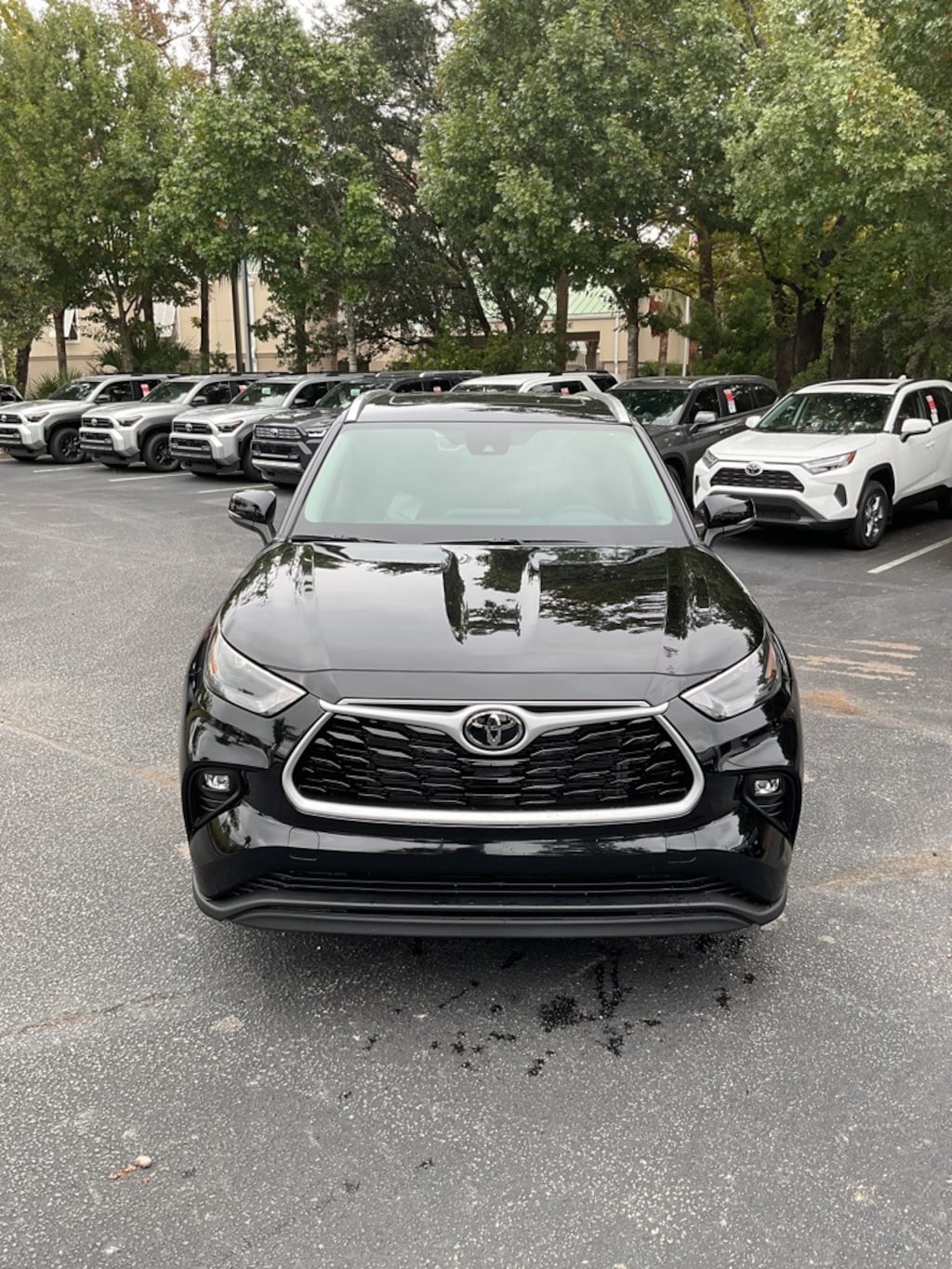 New 2026 Toyota Highlander XLE SUV