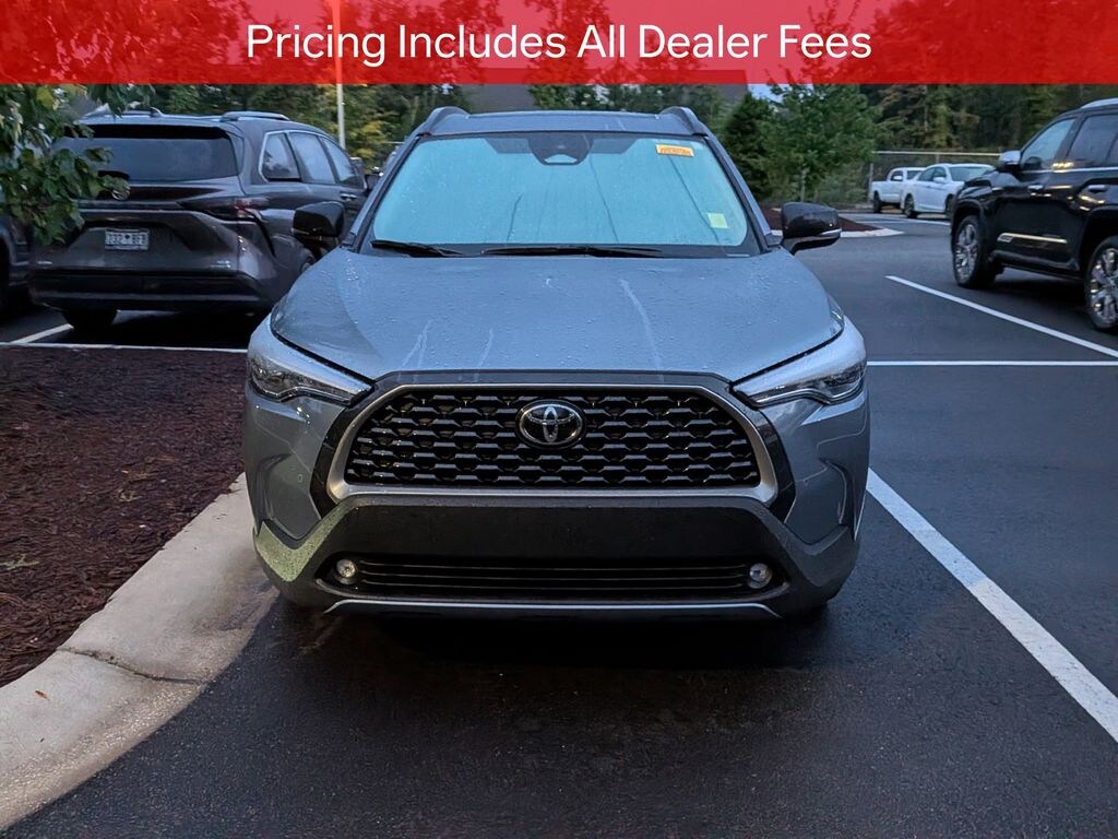 Used 2025 Toyota Corolla Cross XLE SUV