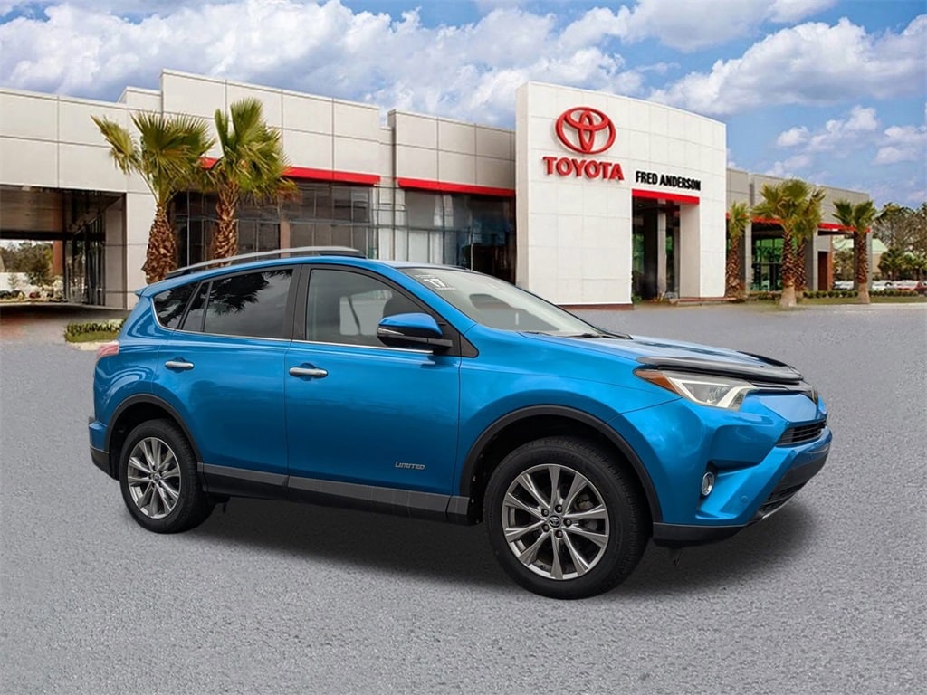 2017 Toyota RAV4 Limited's photo