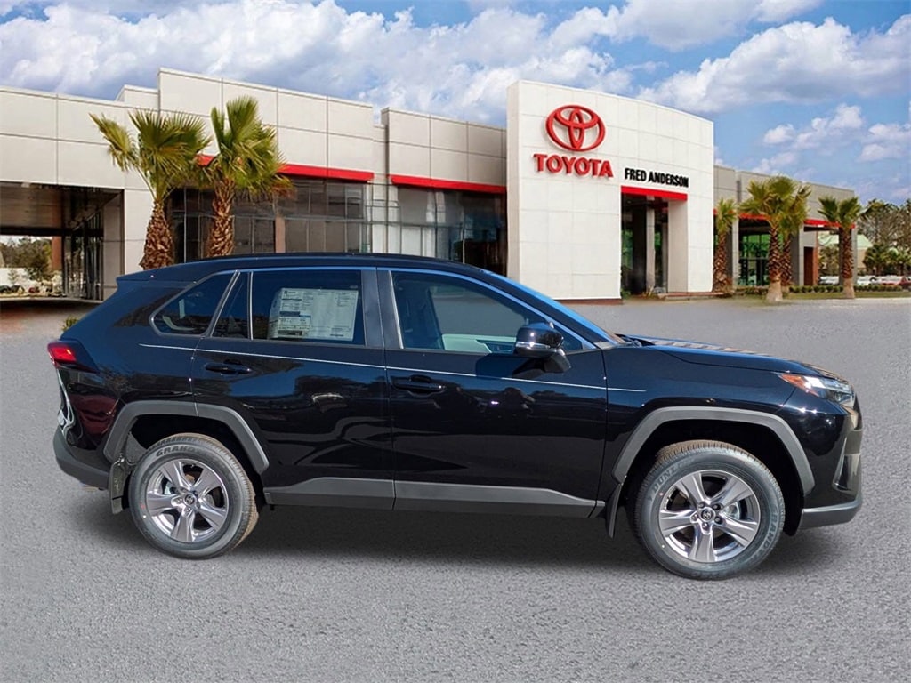 New 2025 Toyota RAV4 XLE SUV