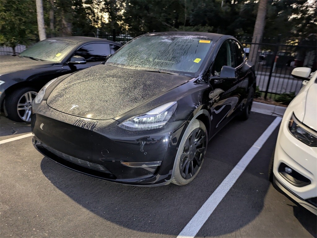2022 Tesla Model Y Long Range photo 3
