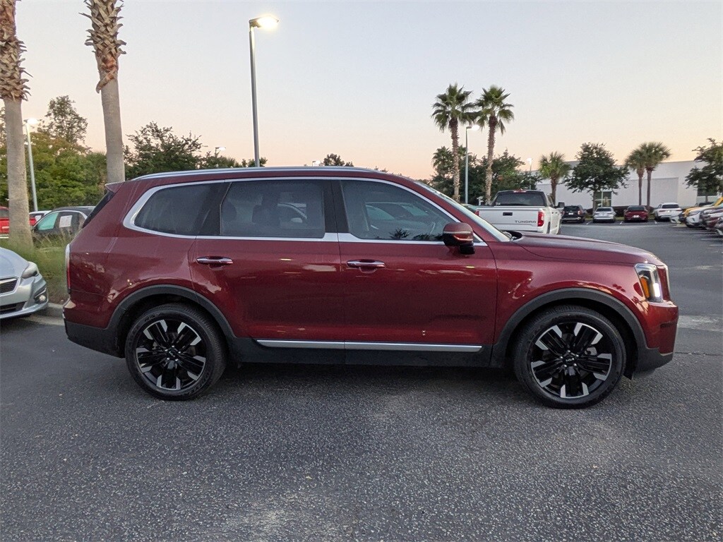 2023 Kia Telluride SX photo 3