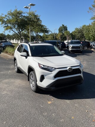 2025 Toyota RAV4 XLE SUV