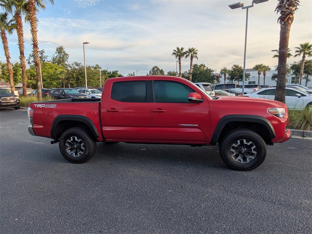 2023 Toyota Tacoma TRD Off-Road V6 photo 2