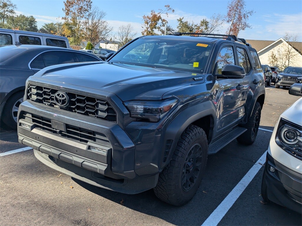 2025 Toyota 4Runner TRD Off-Road photo 3
