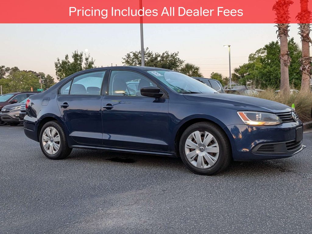 3VW2K7AJ8DM365805