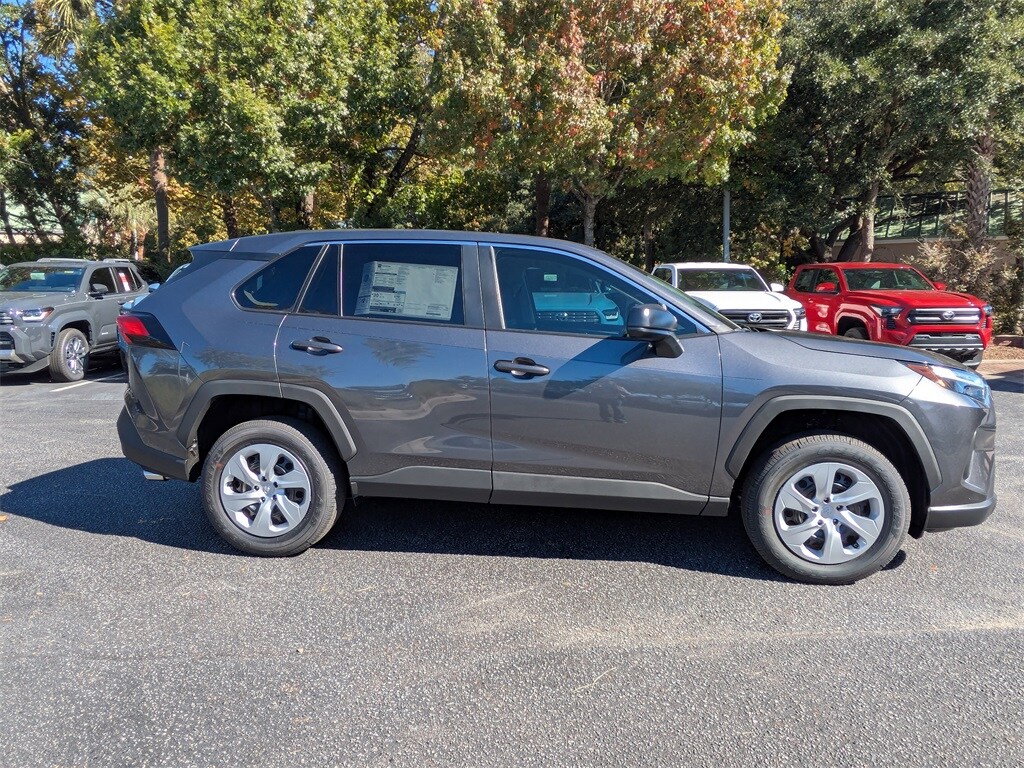 2025 Toyota RAV4 LE photo 2