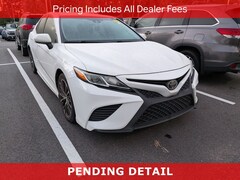 2018 Toyota Camry SE Sedan