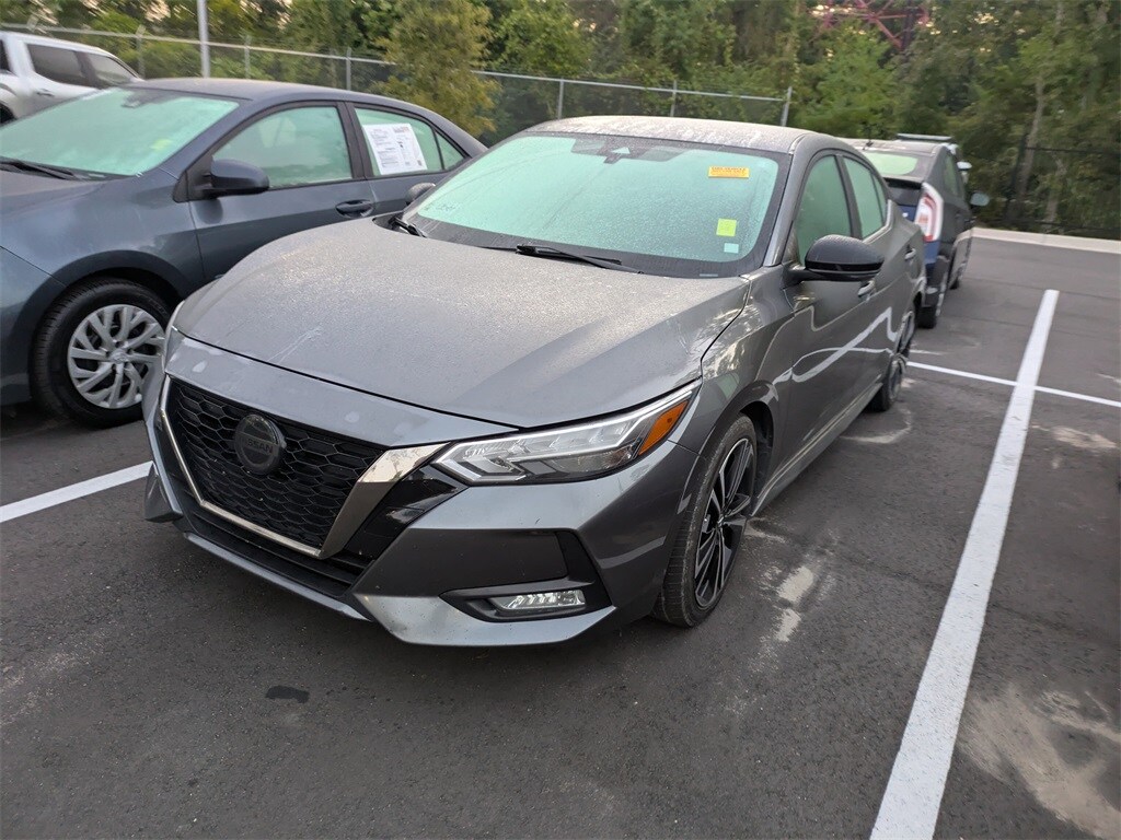 2021 Nissan Sentra SR photo 3